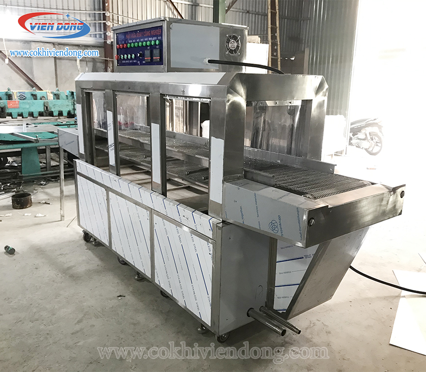 Máy rửa bát công nghiệp