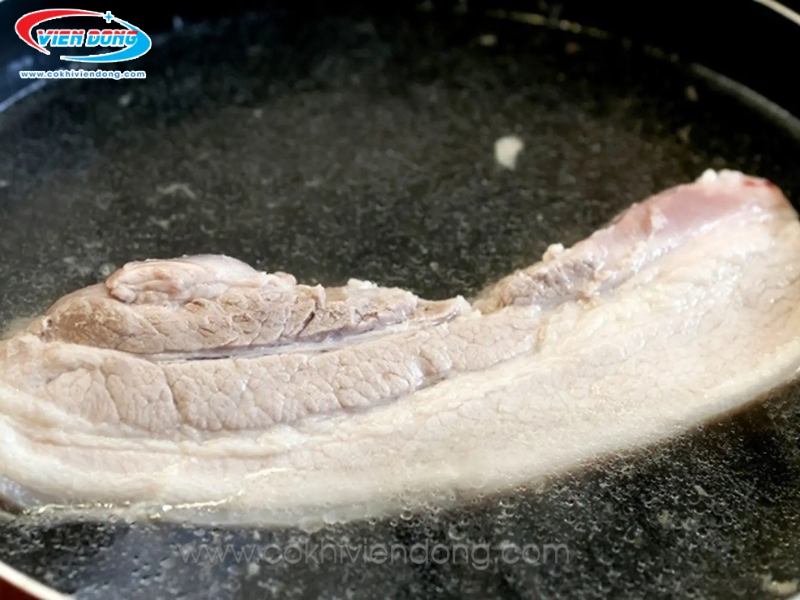 máy xắt thịt chín