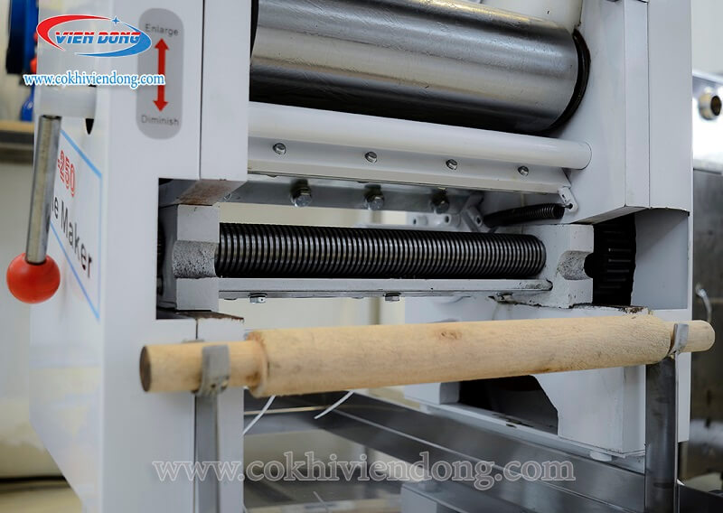 Máy cán bột cắt sợi công nghiệp MT-250