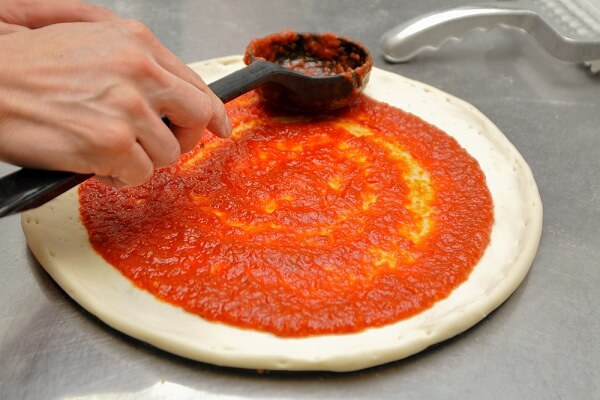 cách làm bánh pizza tại nhà 