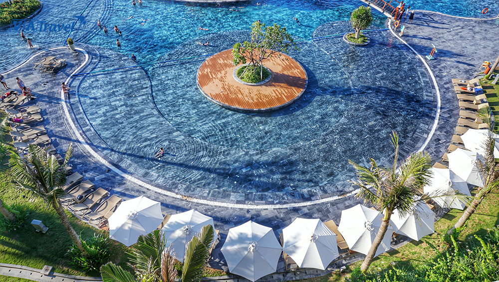 bể bơi nước mặn lớn nhất Việt Nam