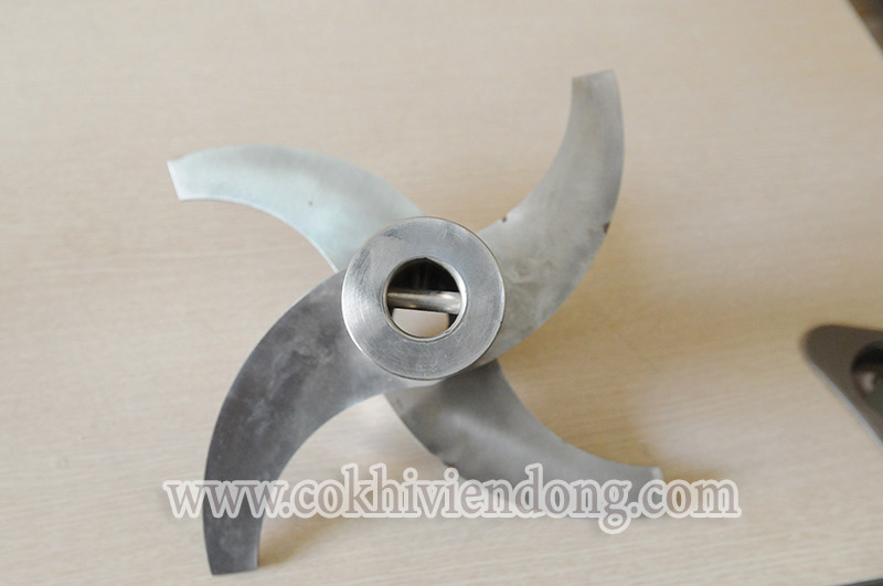 thay lưỡi dao máy xay giò