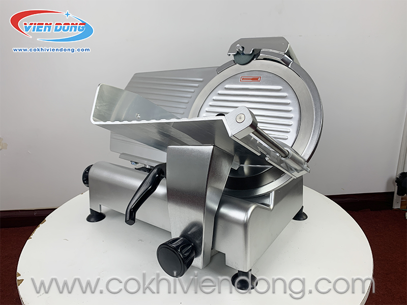 máy thái thịt đông lạnh Viễn Đông