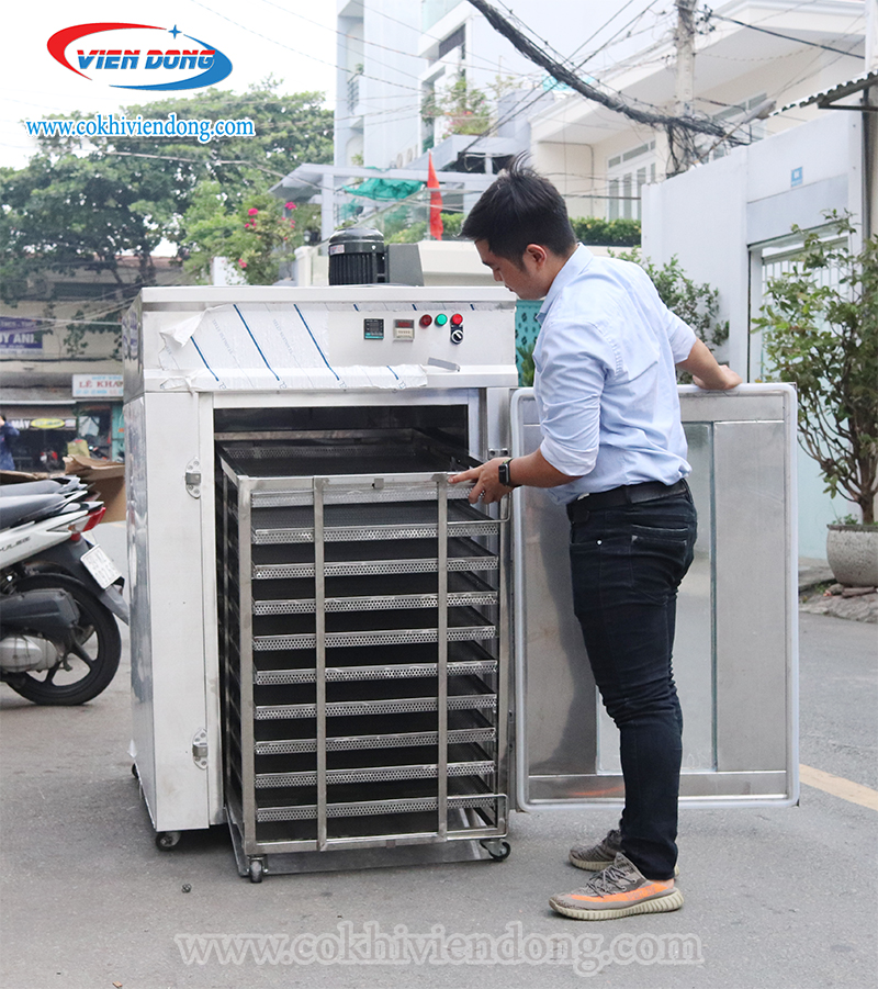 Giá máy sấy trái cây công nghiệp