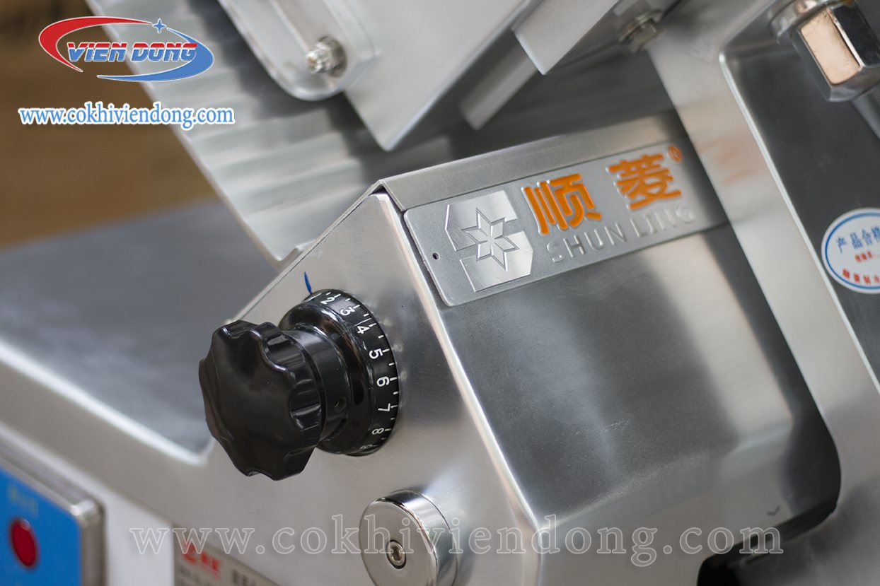 Máy thái thịt bò tái