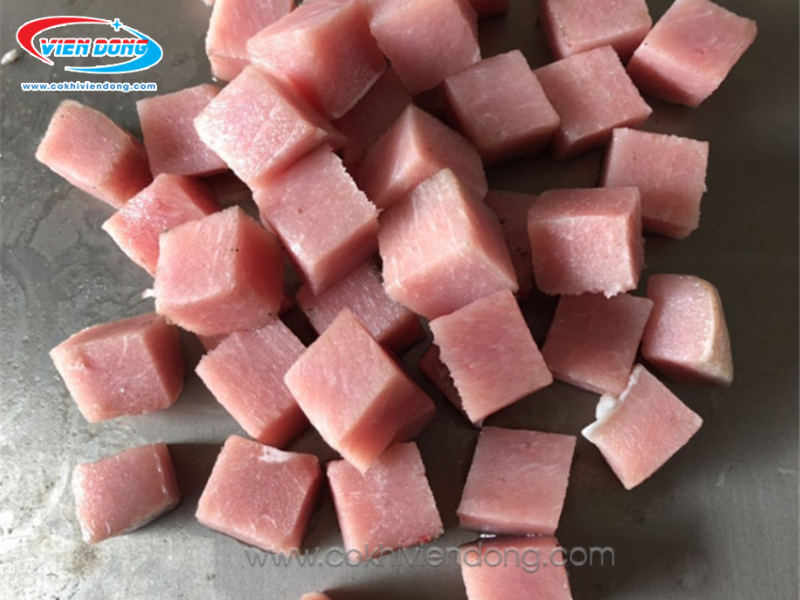 máy xắt thịt bò