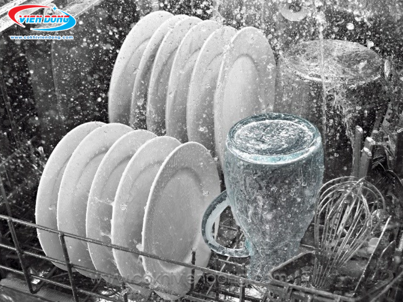 máy rửa bát đĩa công nghiệp